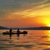 Kayak à Cannes en couple : une activité romantique sur la Méditerranée